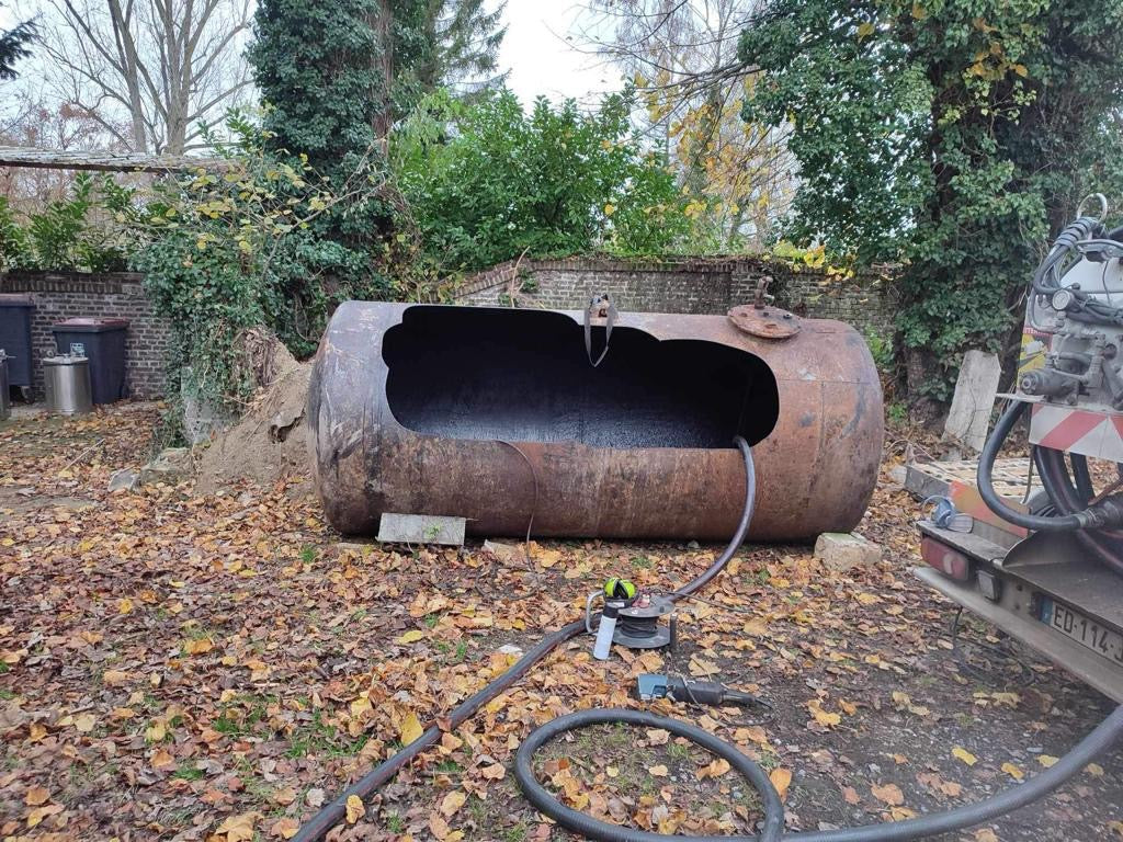 Dégazage d'une cuve à fioul hors sol rouillée à Cambrai — Intervention Delicourt Energies